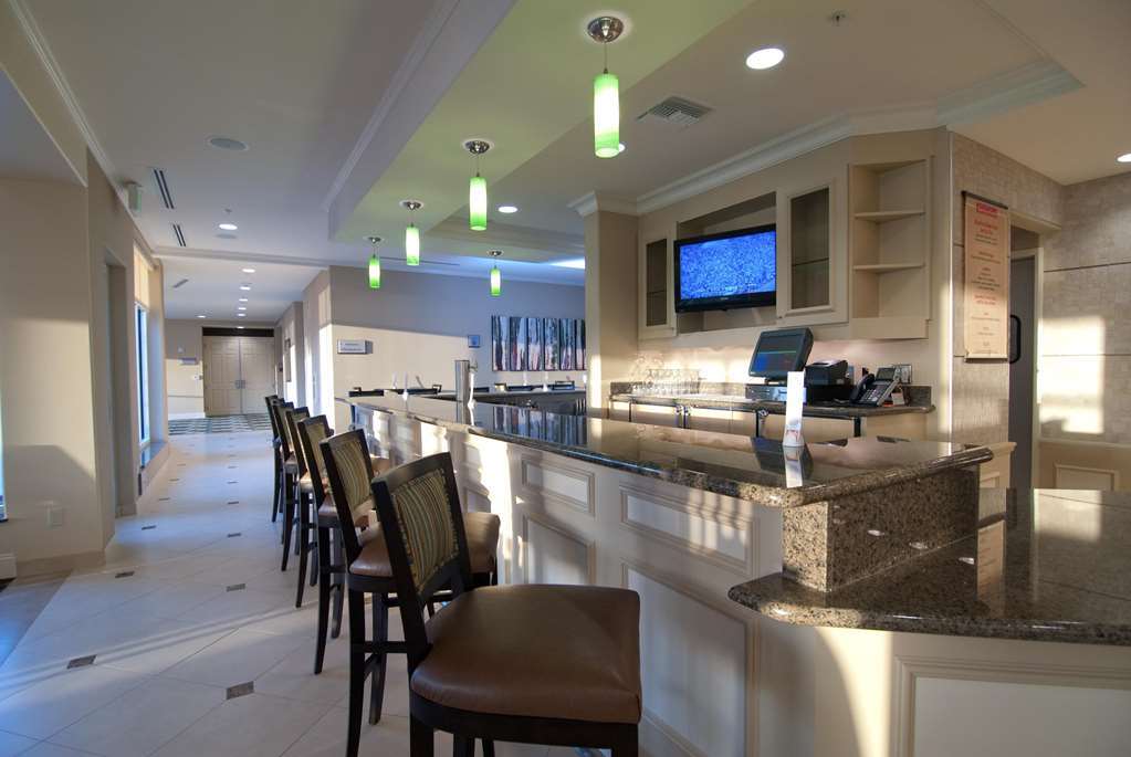 Hilton Garden Inn San Bernardino Restaurante foto